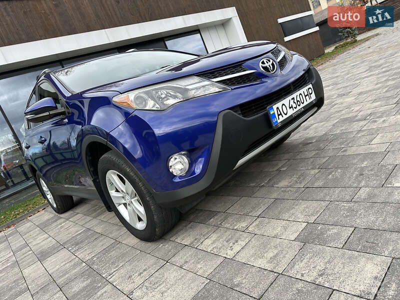 Позашляховик / Кросовер Toyota RAV4 2014 в Ужгороді
