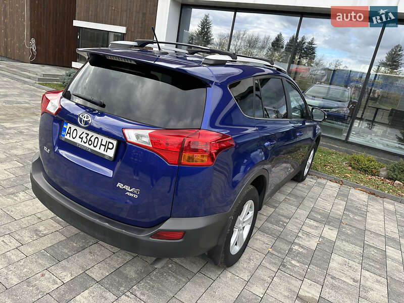 Позашляховик / Кросовер Toyota RAV4 2014 в Ужгороді