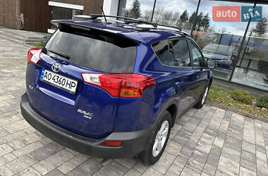 Внедорожник / Кроссовер Toyota RAV4 2014 в Тячеве