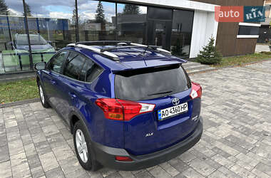 Внедорожник / Кроссовер Toyota RAV4 2014 в Тячеве