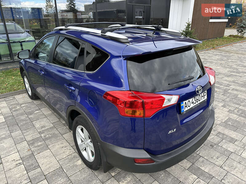 Позашляховик / Кросовер Toyota RAV4 2014 в Ужгороді