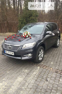 Внедорожник / Кроссовер Toyota RAV4 2011 в Жовкве