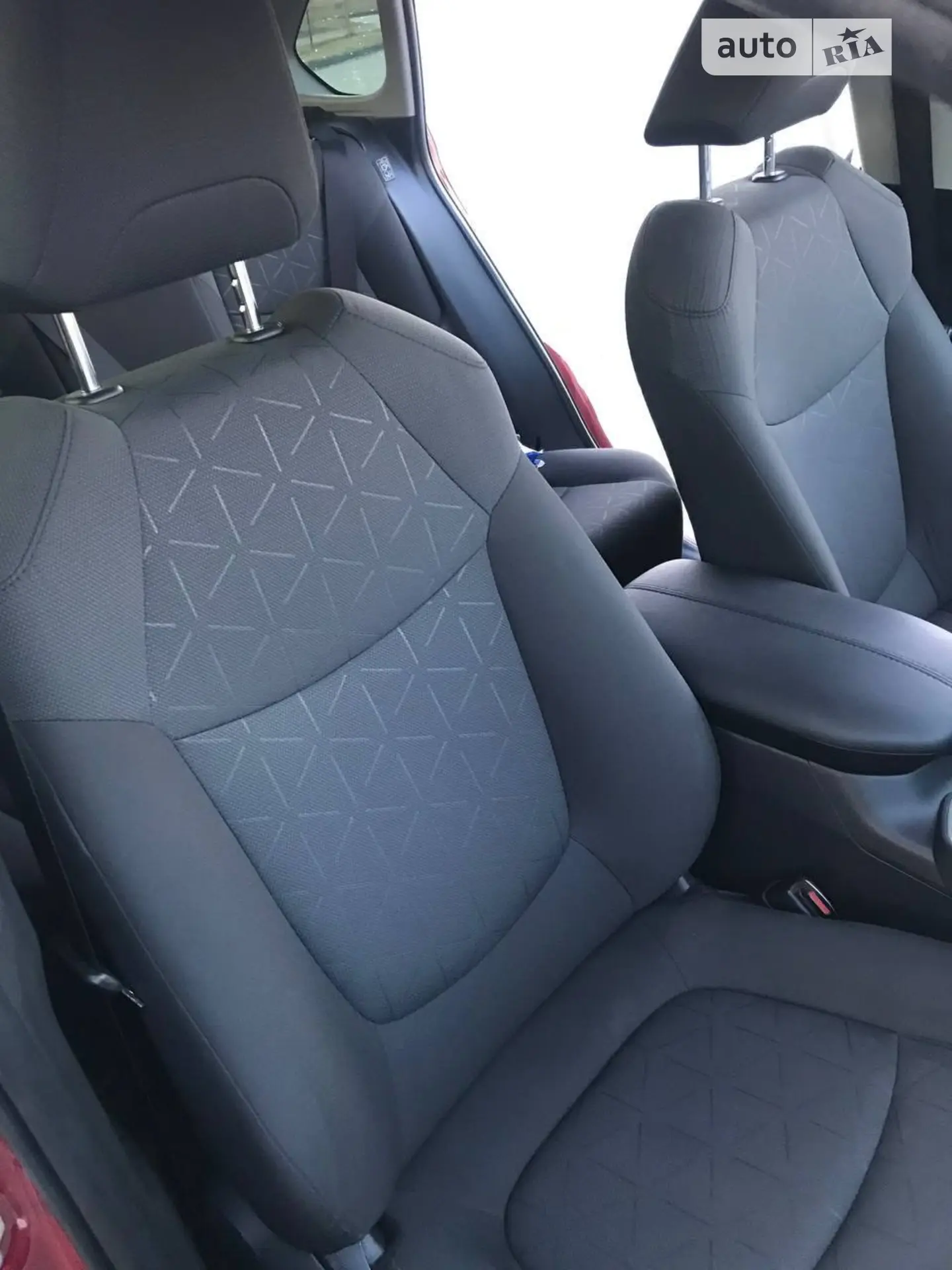 2019 Toyota RAV 4 - мініатюра 12
