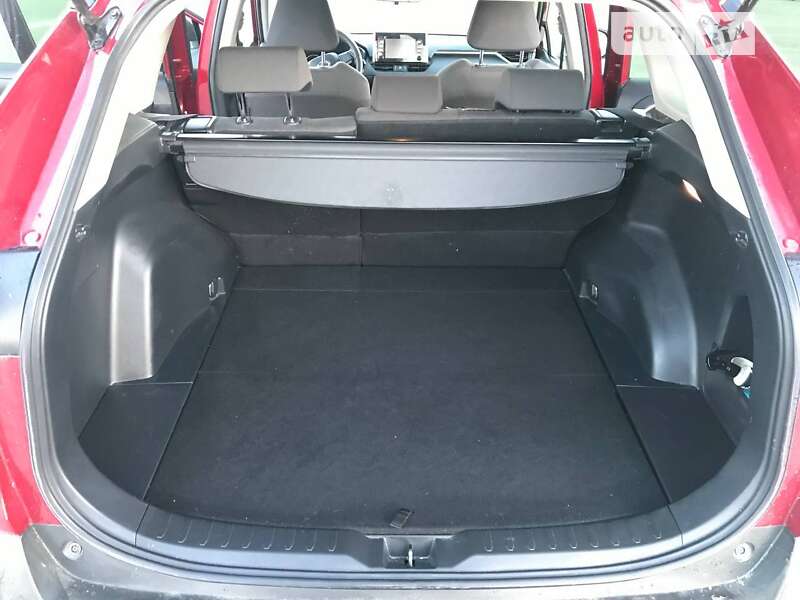 Внедорожник / Кроссовер Toyota RAV4 2019 в Хмельницком