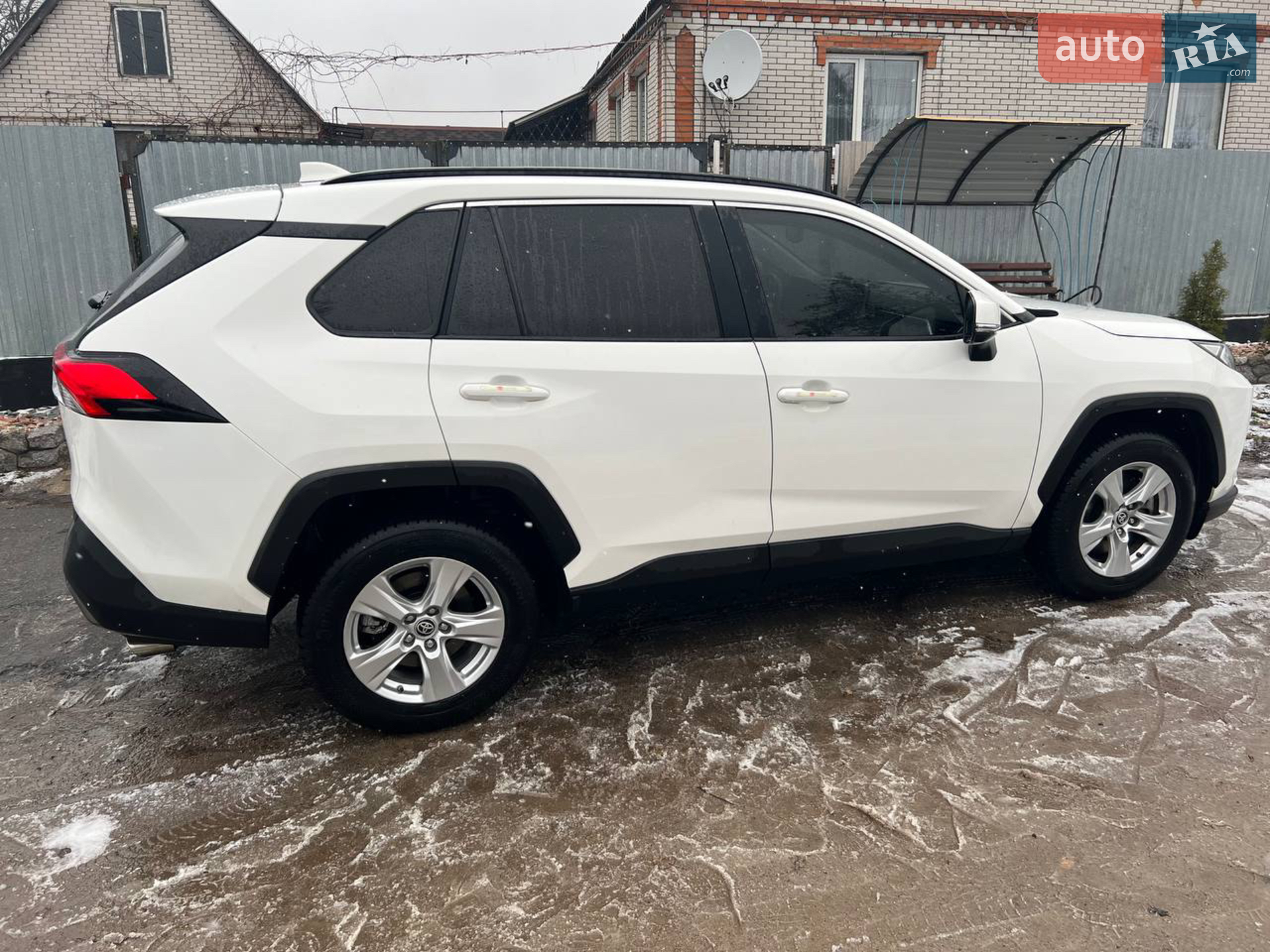 2021 Toyota RAV 4 - мініатюра 4