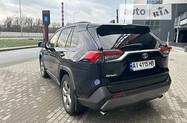 Позашляховик / Кросовер Toyota RAV4 2018 в Києві