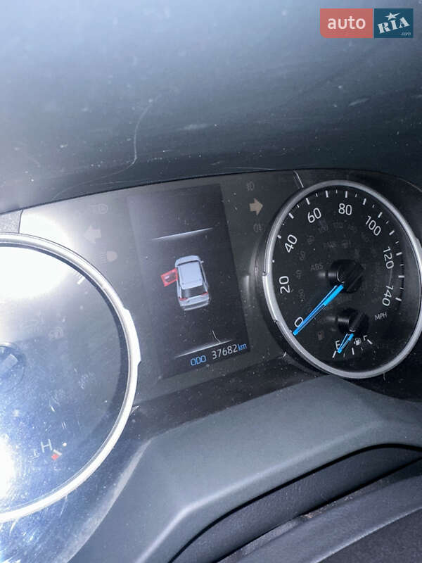 Внедорожник / Кроссовер Toyota RAV4 2020 в Богодухове