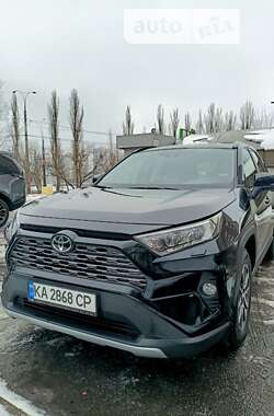 Внедорожник / Кроссовер Toyota RAV4 2020 в Киеве