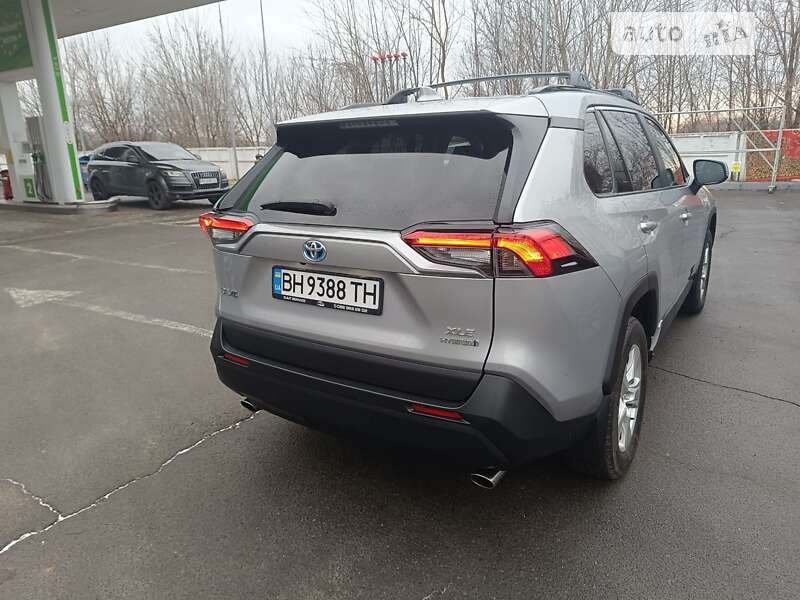 Внедорожник / Кроссовер Toyota RAV4 2020 в Одессе