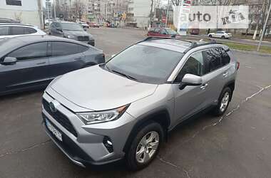 Позашляховик / Кросовер Toyota RAV4 2020 в Одесі