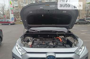 Позашляховик / Кросовер Toyota RAV4 2020 в Одесі
