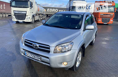 Внедорожник / Кроссовер Toyota RAV4 2006 в 