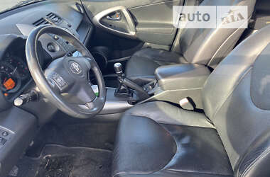 Внедорожник / Кроссовер Toyota RAV4 2006 в 