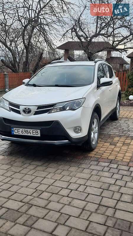 Внедорожник / Кроссовер Toyota RAV4 2012 в Черновцах