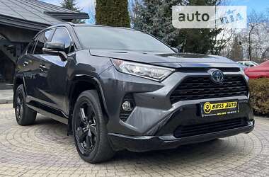 Внедорожник / Кроссовер Toyota RAV4 2019 в Львове