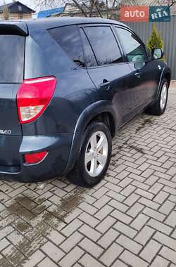 Внедорожник / Кроссовер Toyota RAV4 2006 в Любешове