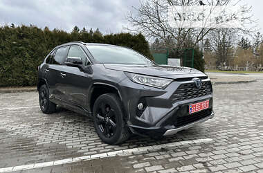 Внедорожник / Кроссовер Toyota RAV4 2019 в Луцке