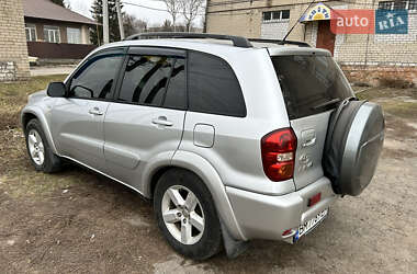 Позашляховик / Кросовер Toyota RAV4 2005 в Магдалинівці