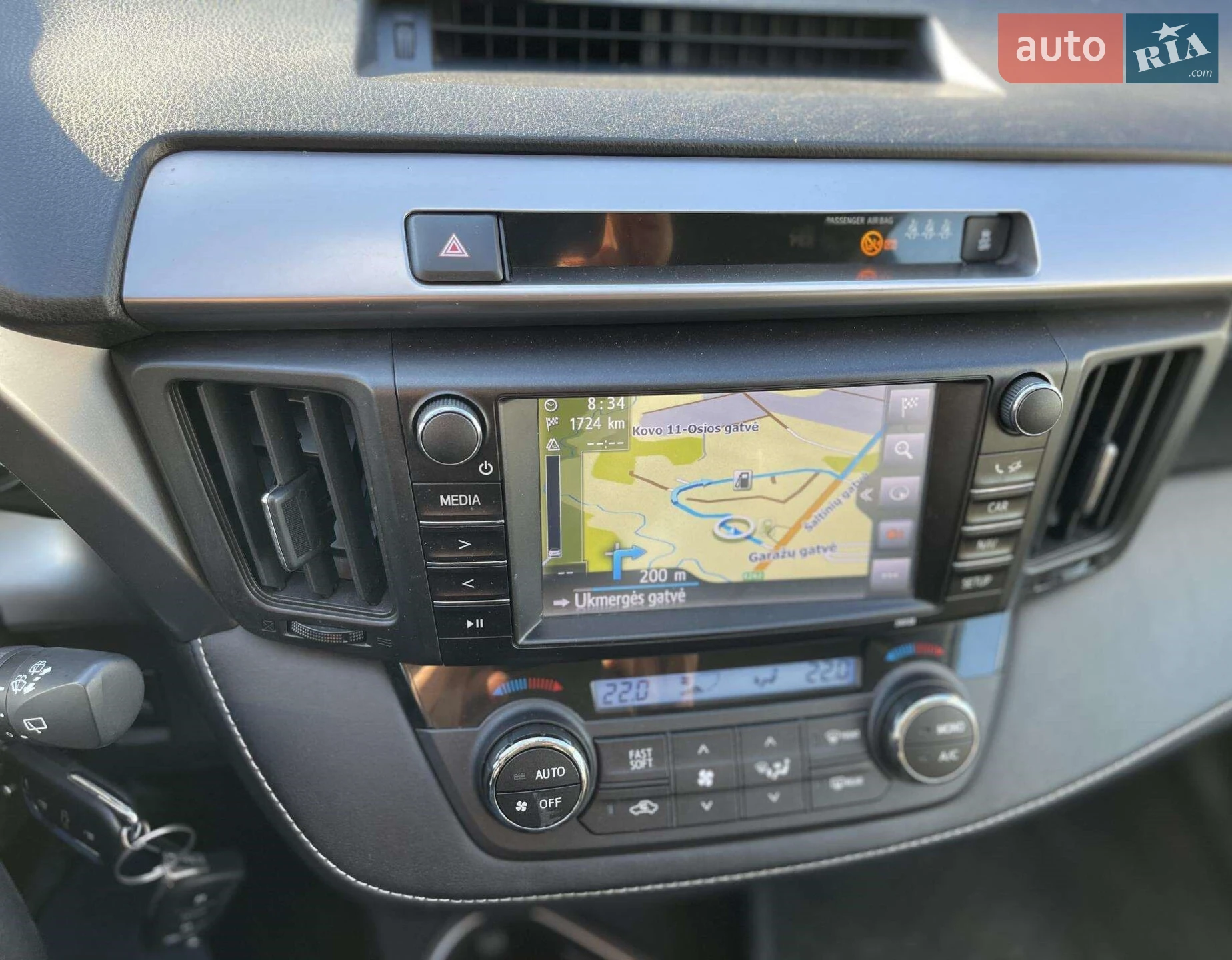 2018 Toyota RAV 4 - мініатюра 11