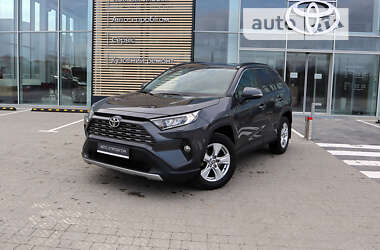 Внедорожник / Кроссовер Toyota RAV4 2019 в Ровно