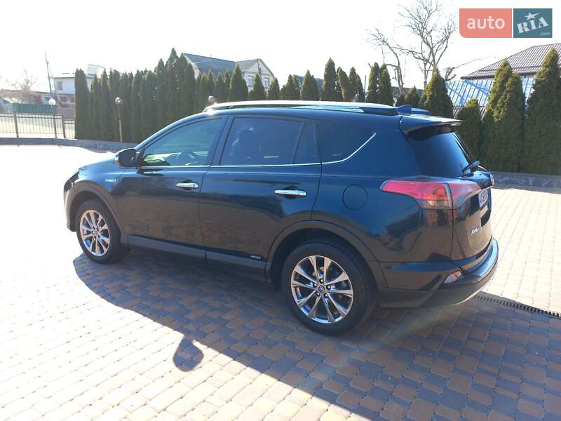 Позашляховик / Кросовер Toyota RAV4 2018 в Києві