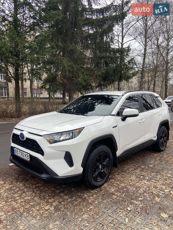 Внедорожник / Кроссовер Toyota RAV4 2019 в Виннице