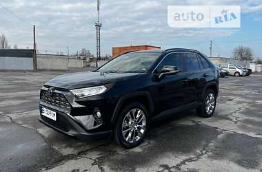 Внедорожник / Кроссовер Toyota RAV4 2019 в Кременчуге