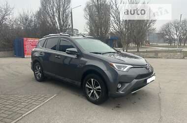 Внедорожник / Кроссовер Toyota RAV4 2016 в Запорожье