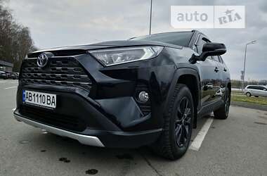 Внедорожник / Кроссовер Toyota RAV4 2018 в Виннице