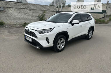 Внедорожник / Кроссовер Toyota RAV4 2020 в Харькове