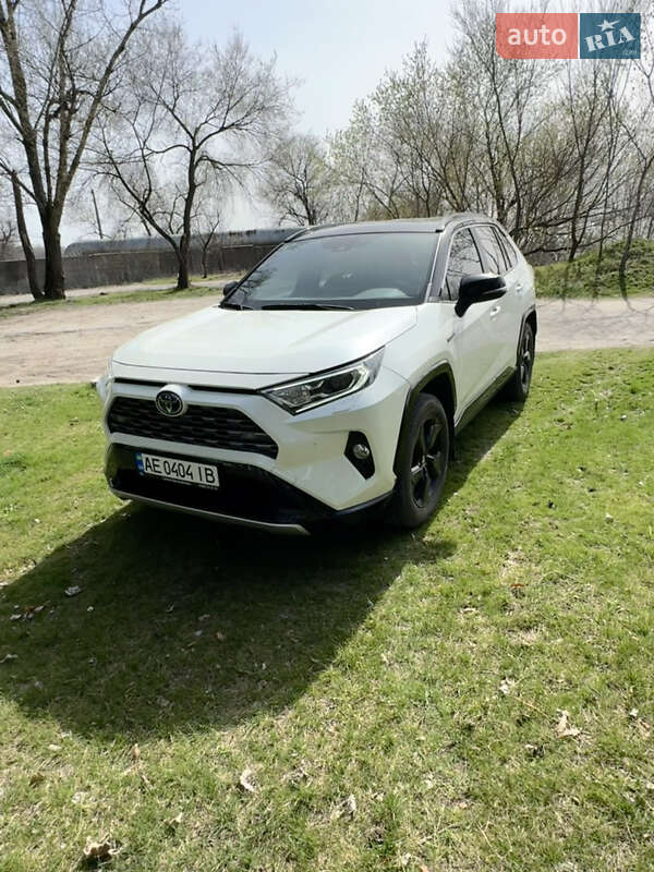 Toyota RAV4 2021