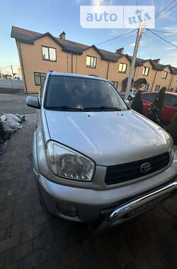 Внедорожник / Кроссовер Toyota RAV4 2003 в Виннице