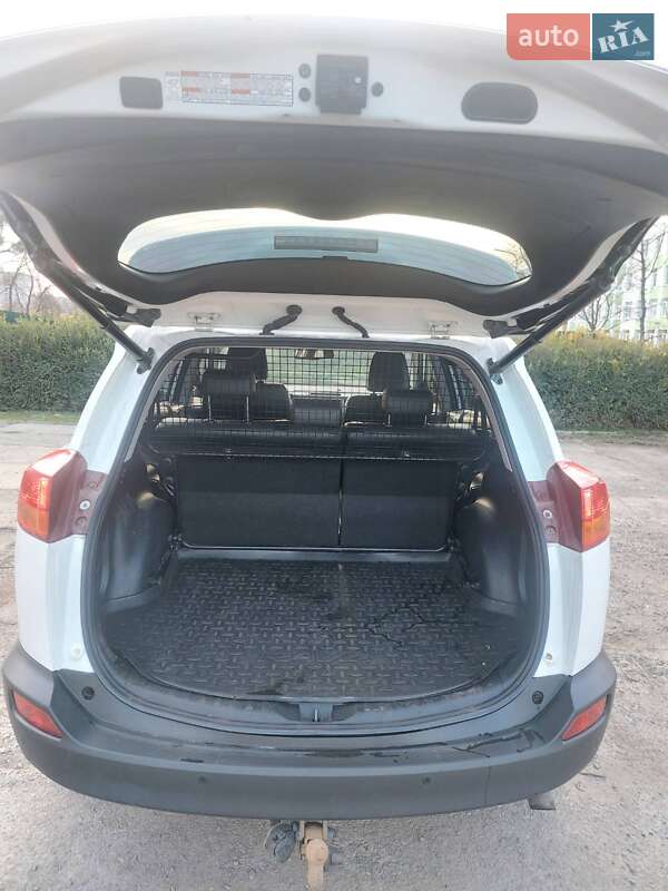 Внедорожник / Кроссовер Toyota RAV4 2013 в Луцке