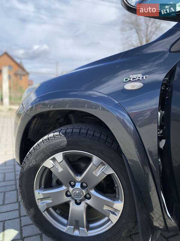 Внедорожник / Кроссовер Toyota RAV4 2006 в Сторожинце