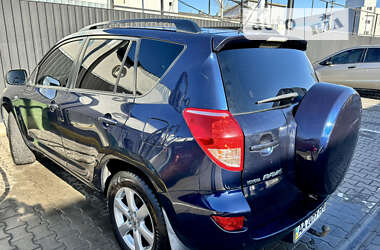 Внедорожник / Кроссовер Toyota RAV4 2008 в Киеве