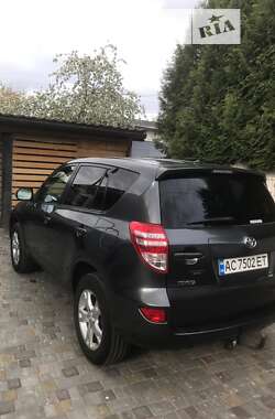 Внедорожник / Кроссовер Toyota RAV4 2009 в Луцке