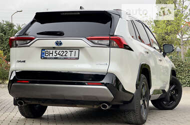 Внедорожник / Кроссовер Toyota RAV4 2021 в Одессе