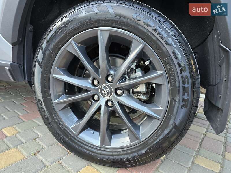 Внедорожник / Кроссовер Toyota RAV4 2020 в Одессе