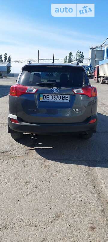 Внедорожник / Кроссовер Toyota RAV4 2014 в Софиевке