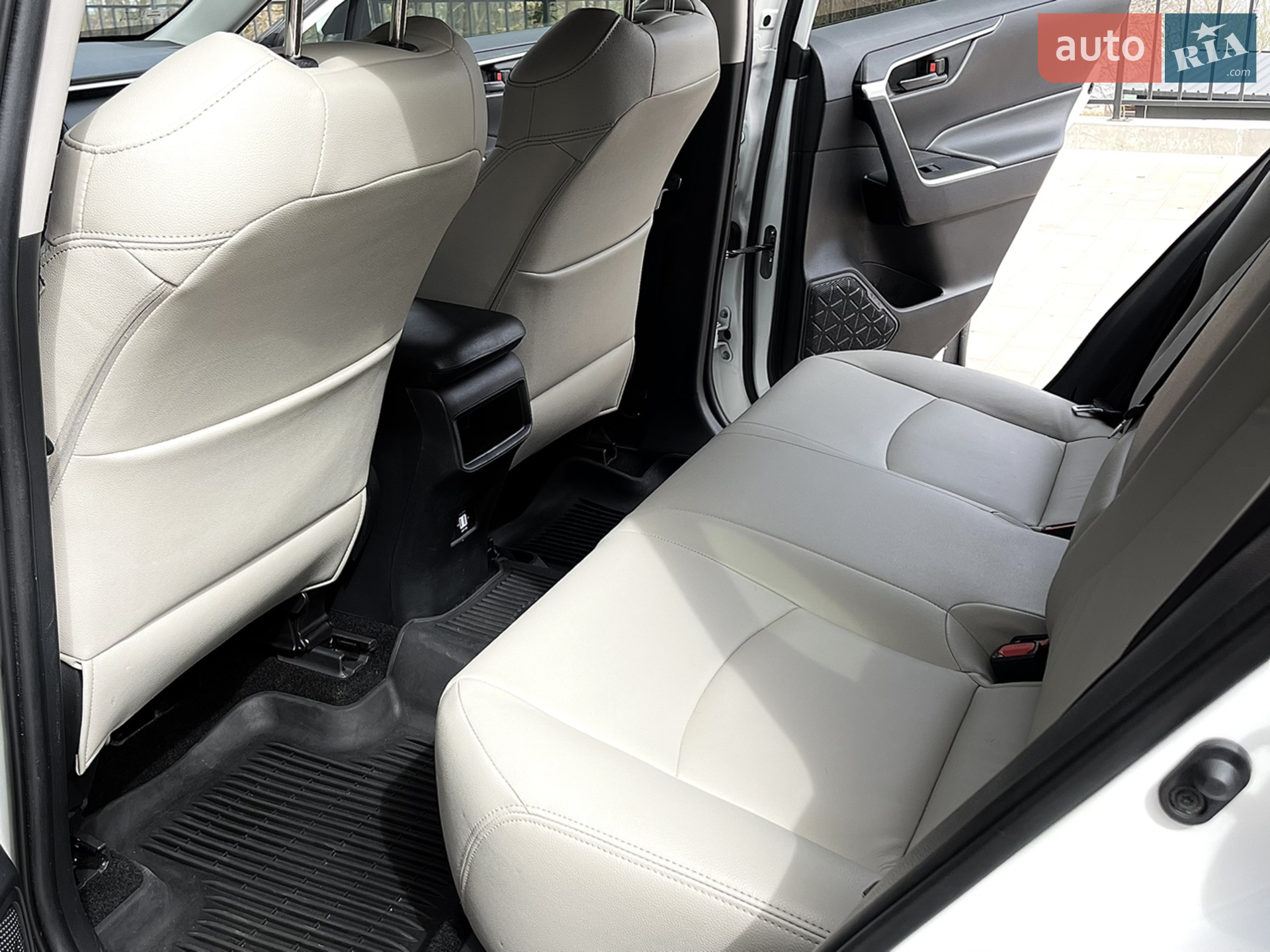 2020 Toyota RAV 4 - мініатюра 14