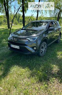 Позашляховик / Кросовер Toyota RAV4 2016 в Покровську