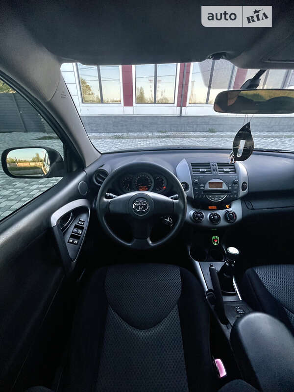 Внедорожник / Кроссовер Toyota RAV4 2008 в Житомире