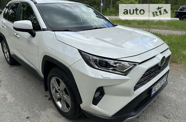 Позашляховик / Кросовер Toyota RAV4 2019 в Києві