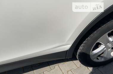 Позашляховик / Кросовер Toyota RAV4 2014 в Чернівцях