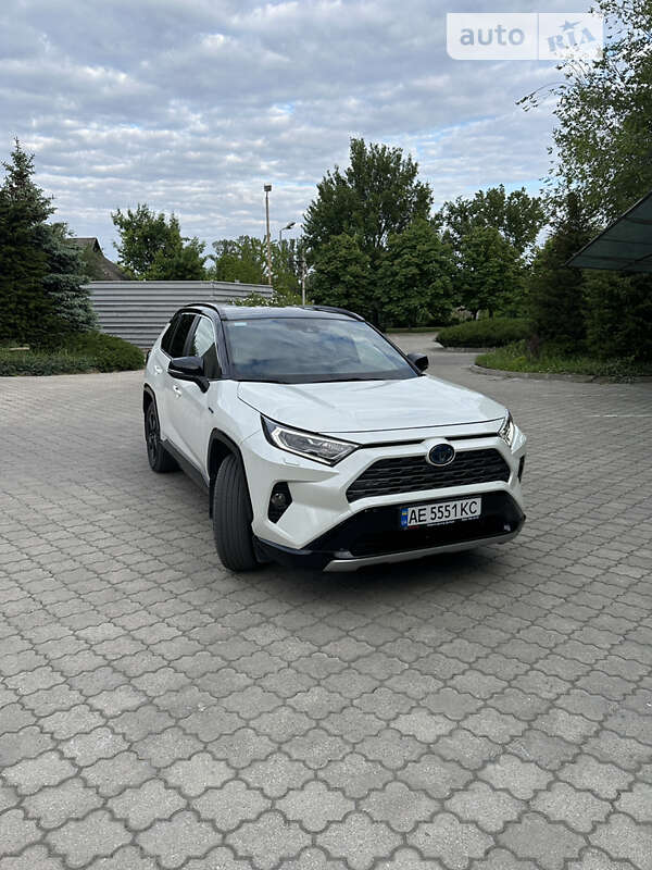 Внедорожник / Кроссовер Toyota RAV4 2019 в Павлограде