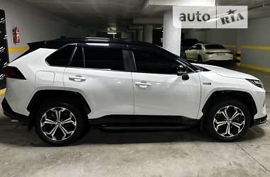 Позашляховик / Кросовер Toyota RAV4 2023 в Києві