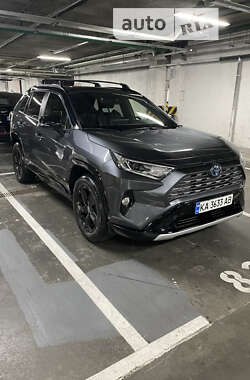 Позашляховик / Кросовер Toyota RAV4 2020 в Києві