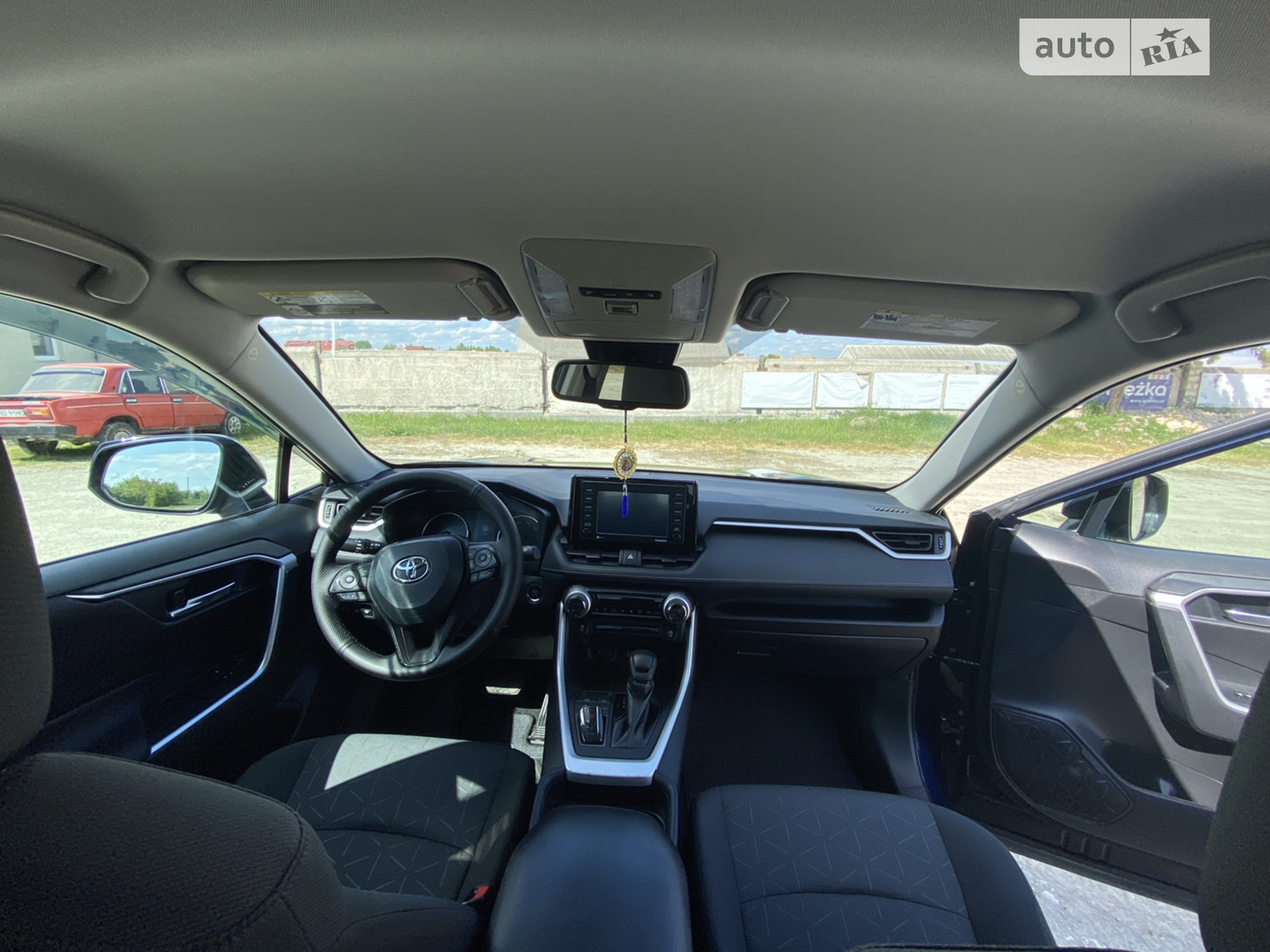 2021 Toyota RAV 4 - мініатюра 11