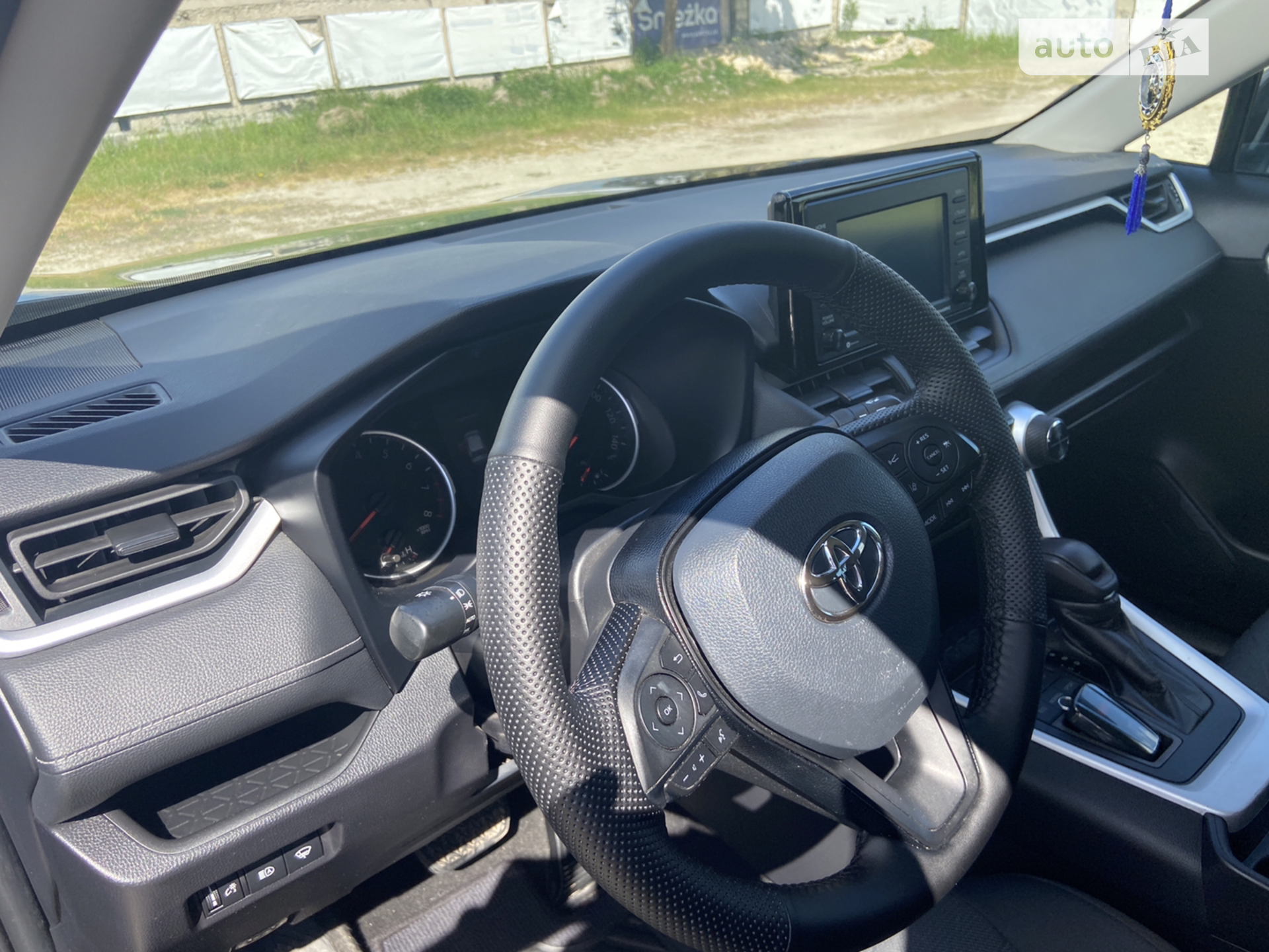 2021 Toyota RAV 4 - мініатюра 17