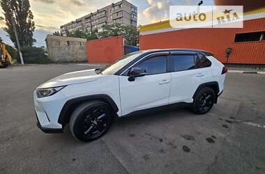 Позашляховик / Кросовер Toyota RAV4 2020 в Києві